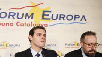 Rivera, ahir amb el candidat barceloní Girauta al fòrum EFE