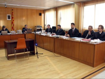 Sala de vistes de l'Audiència de Tarragona, ahir, en l'inici del judici contra l'exalcalde de Roda de Berà ACN