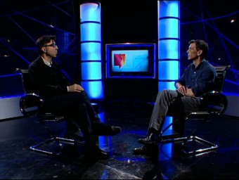 Toni Garcia talking to Neil Stokes on El Punt Avui TV. /  ARCHIVE