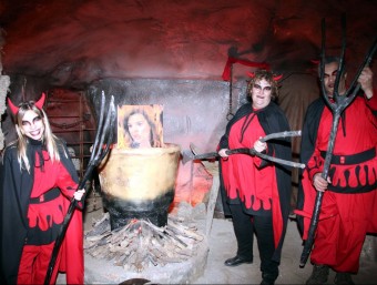Les calderes de Pere Botero del Pessebre vivent de Linyola amb una foto de Soraya Sáenz de Santamaria ACN