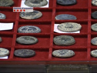 Algunes de les monedes robades per l'arrestat MOSSOS D'ESQUADRA