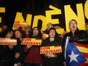 Manifestants a la concentració de l'ANC a Barcelona ORIOL DURAN