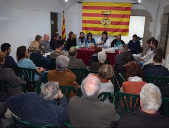 Una imatge del primer ple al poble de Salitja (Vilobí d'Onyar), el dijous 28 de gener EL PUNT AVUI