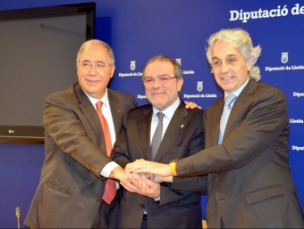 Acord tancat ahir pel rector Fernández, el president Joan Reñé i el president del consell social de la UdL, Ramon Roca DDL