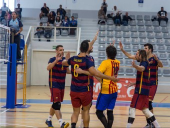 Els jugadors del Barça celebren unpunt en un partit d'aquesta temporada RFEVB