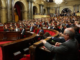 El ple del Parlament ahir durant la votació de la proposició de llei de CSQP ACN