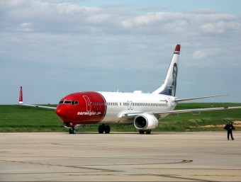 Avió de Norwegian contractat per Neilson Thomas Cook ahir a l'aeroport d'Alguaire ACN