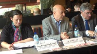 Annabelle Brunet, tinenta d'alcalde centrista de Perpinyà; Jordi Vera, president nord-català de CDC, i l'advocat Pierre Becque, exalcalde de Banyuls de la Marenda CDC