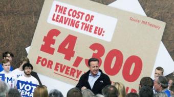 El primer ministre britànic, David Cameron, en un acte a favor de romandre a la Unió Europea D.STAPLES / REUTERS