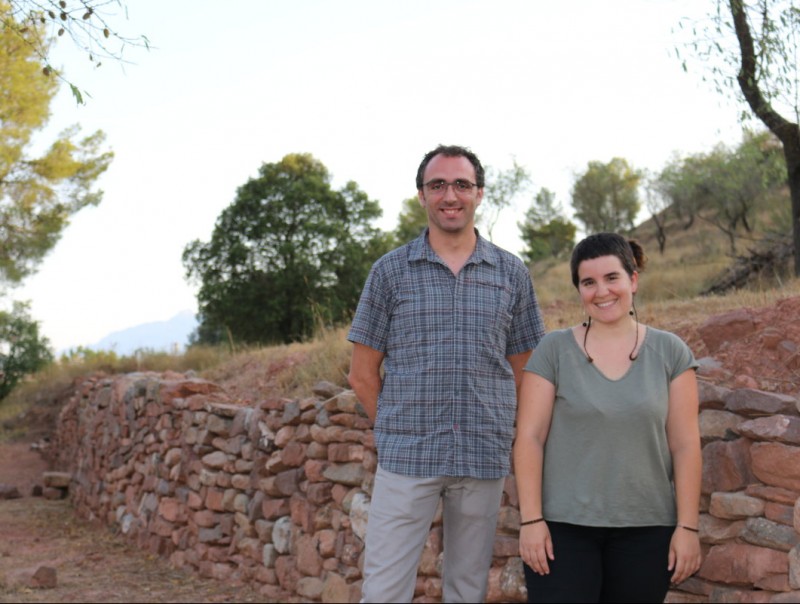 Fernàndez i Arenós a la finca del Plaià, on és previst emplaçar-hi una església romànica del segle XI i el poblat al voltant; el públic podrà veure com es treballava en aquella època N.BADRENAS