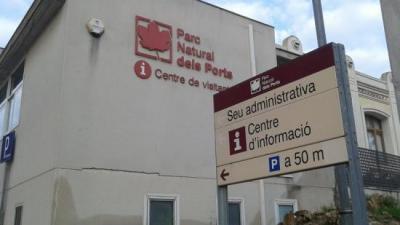 La seu administrativa del parc està situada al municipi de Roquetes C.F