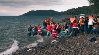 Refugiats que escapen de la guerra i la misèria arribat a Lesbos PEPA MASÓ
