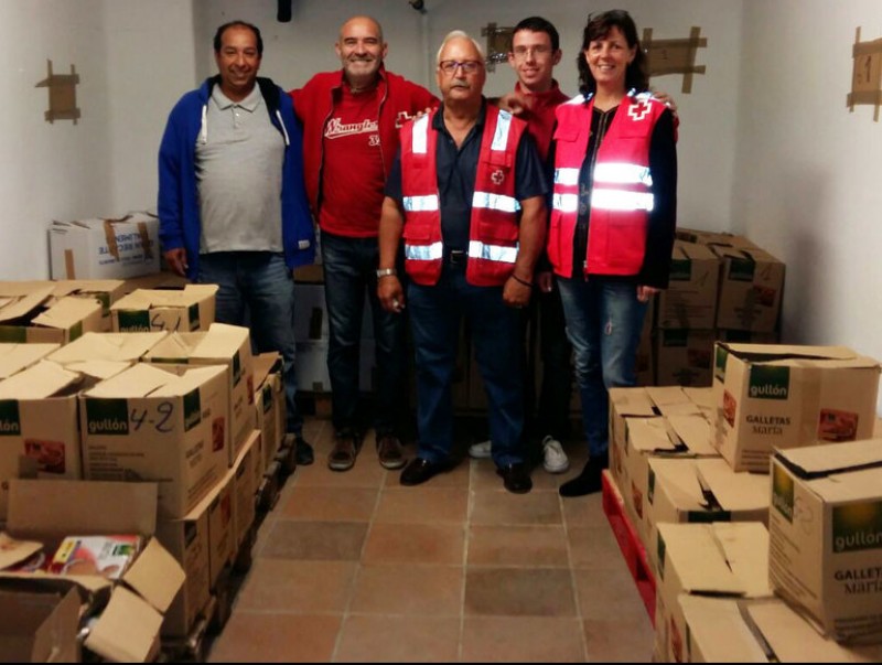 Voluntaris del Banc dels Aliments de Calafell. AJUNTAMENT DE CALAFELL