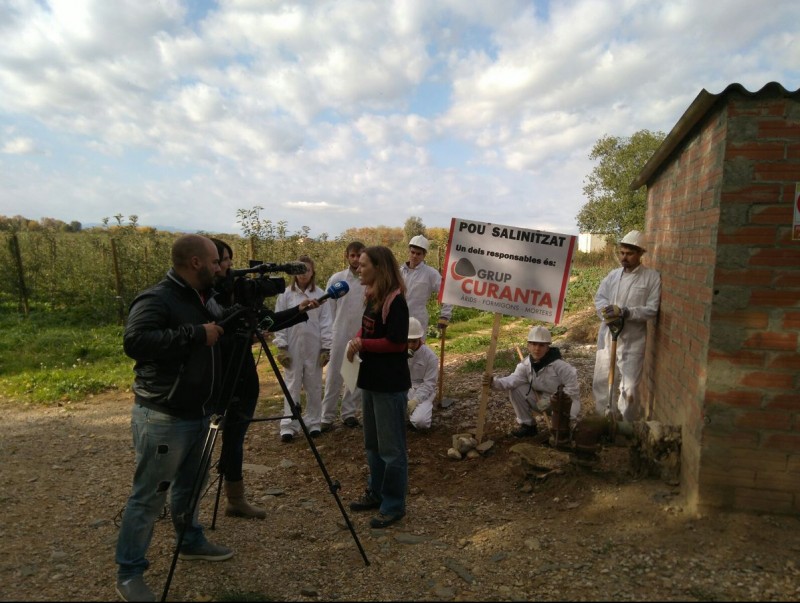 Un moment de la roda de premsa d'ahir a Sant Pere Pescador IAEDEN-SALVEM L'EMPORDÀ