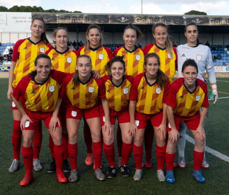 Gols de la selecció femenina ajudar a Alcanar | L'Esportiu | SANT CARLES DE LA RÀPITA | Territorial | L'Esportiu Catalunya