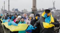 Ucraïnesos commemorant la unificació el 1919 del país, ahir a Kíev
