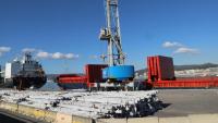 Doble escala de mercants al port de Palamós aquest gener, amb productes siderúrgics –en primer terme– i pasta de paper