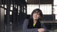 L’escriptora i investigadora barcelonina Marta Marín-Dòmine, al jaciment del Born, que dirigeix des de fa quatre mesos