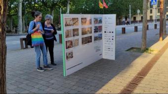 La instal·lació que es pot veure fins al 4 de juliol a la plaça Francesc Macià de la Bisbal d’Empordà