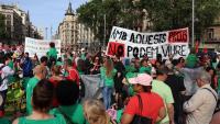 Sortida de la manifestació a la plaça Universitat de Barcelona
