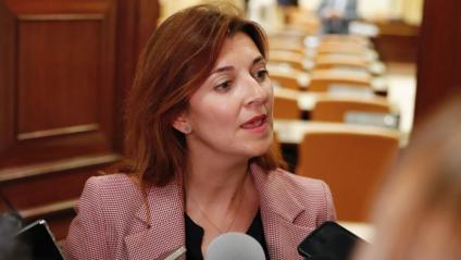 La diputada Telechea (ERC) va defensar l’abstenció en la votació de la nova llei de memòria i va irritar l’exdiputat Joan Tardà, que hi volia un vot en contra