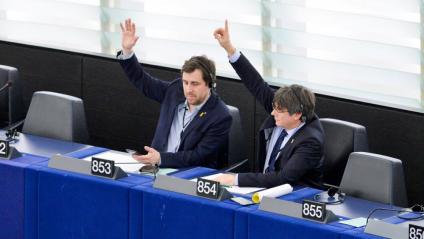 Comín i Puigdemont al Parlament Europeu al gener de 2020