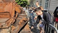 Exhibició a Lviv , a l’oest d’Ucraïna, d’armament rus destruït