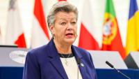 L’eurocomissària d’Interior, Ylva Johansson, té previst viatjar al setembre a Letònia i Finlàndia per abordar aquest assumpte