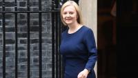 La primera ministra britànica, la conservadora Liz Truss, a la sortida del número 10 de Downing Street, a Londres, divendres passat