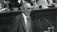 Josep Benet, al Parlament, el 1980
