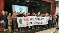 Integrants de la Campanya contra el Quart Cinturó, ahir a Sabadell