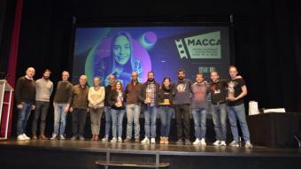 Foto de grup dels guanyadors de les diferents categories del Correcurts