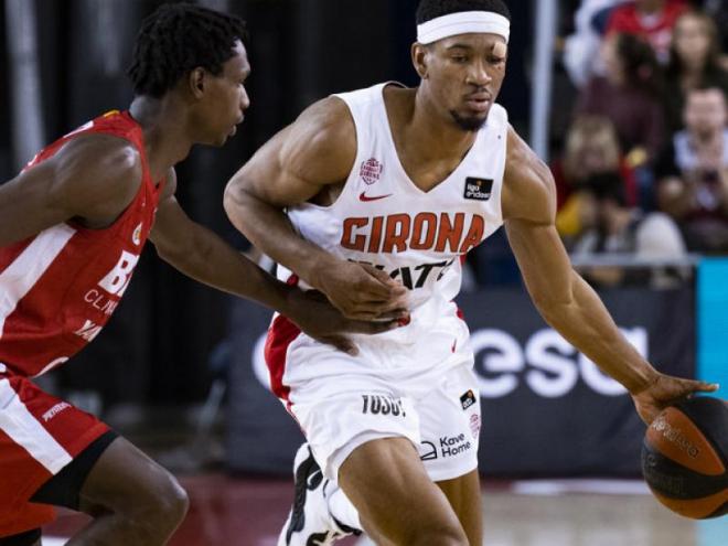 Kameron Taylor i Brancou Badio el 30 de gener al Nou Congost
