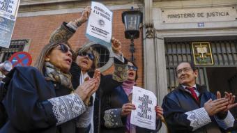 Lletrats de l’administració de justícia, en una protesta recent a Madrid.