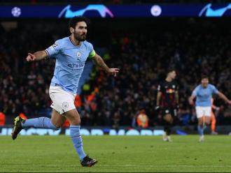 Ilkay Gündogan celebrant un gol amb el Manchester City.
