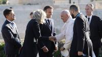 El papa és rebut a Marsella pel president francès Emmanuel Macron
