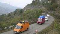 Èxode de població de l’Alt Karabkh cap a Armènia pel corredor de Lachin, a la frontera