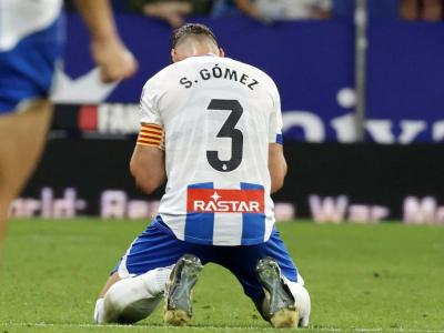 Sergi Gómez celebrant la victòria contra l’Oviedo