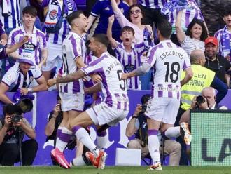El Valladolid celebra un dels gols del partit d’avui